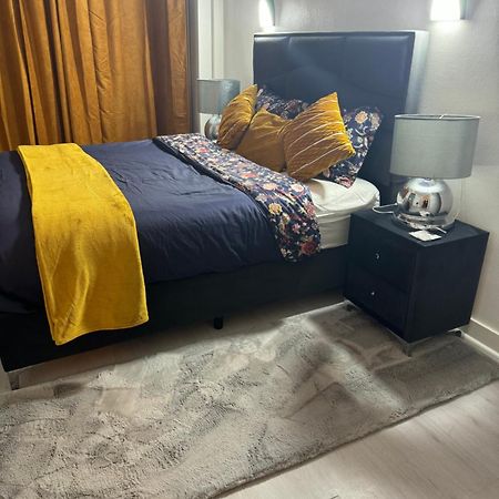 Appartement 2 Chambre Luxueuse A Jette Bruselas Exterior foto